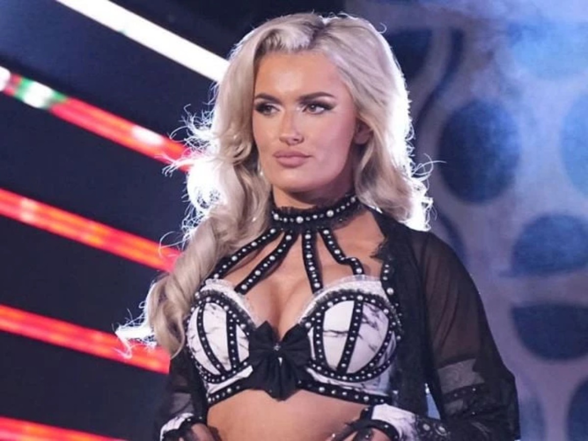 Mariah May making her surprise WWE NXT debut, calling out the women’s champion